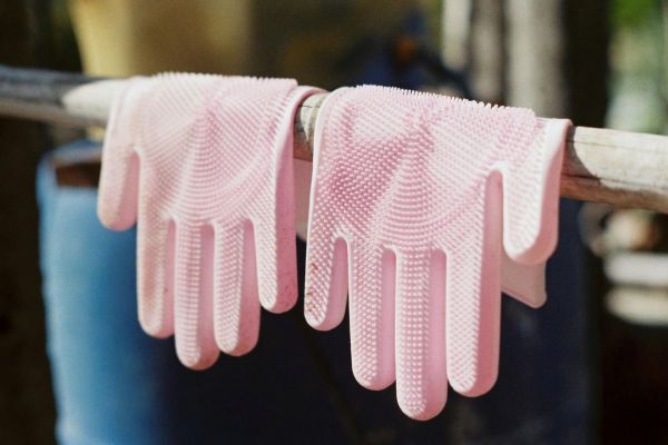 Rubber Gloves should always be used when dealing with sick animals